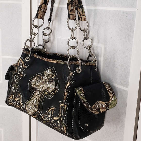 montana west pocketbooks